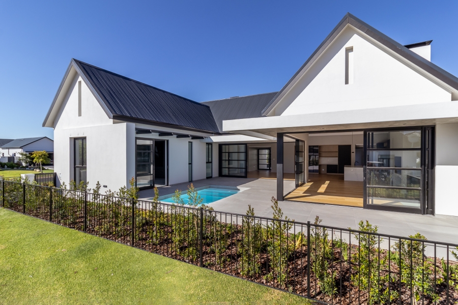 4 Bedroom Property for Sale in Pearl Valley at Val de Vie Western Cape